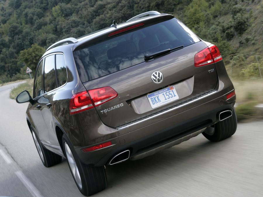  Volkswagen Touareg V6 TDi 2010 года  (US) (фото 5 из 16)